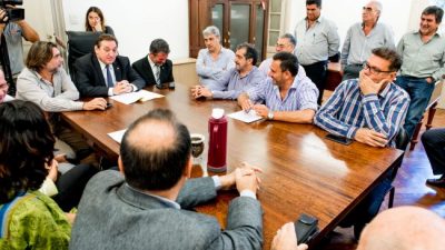 Santa Fe: Avances en la negociación entre Intendentes Paritarios y FESTRAM