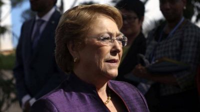 Bachelet en su peor hora: la apoya sólo el 24%