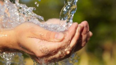 El intendente de Santa Elena propone que el agua sea gratis