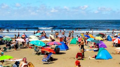 Intendente de La Costa reclamó los feriados 2017 y aseguró que quitarlos sería tener «una visión muy chiquita»