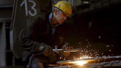 Menos costos empresarios, más riesgos laborales