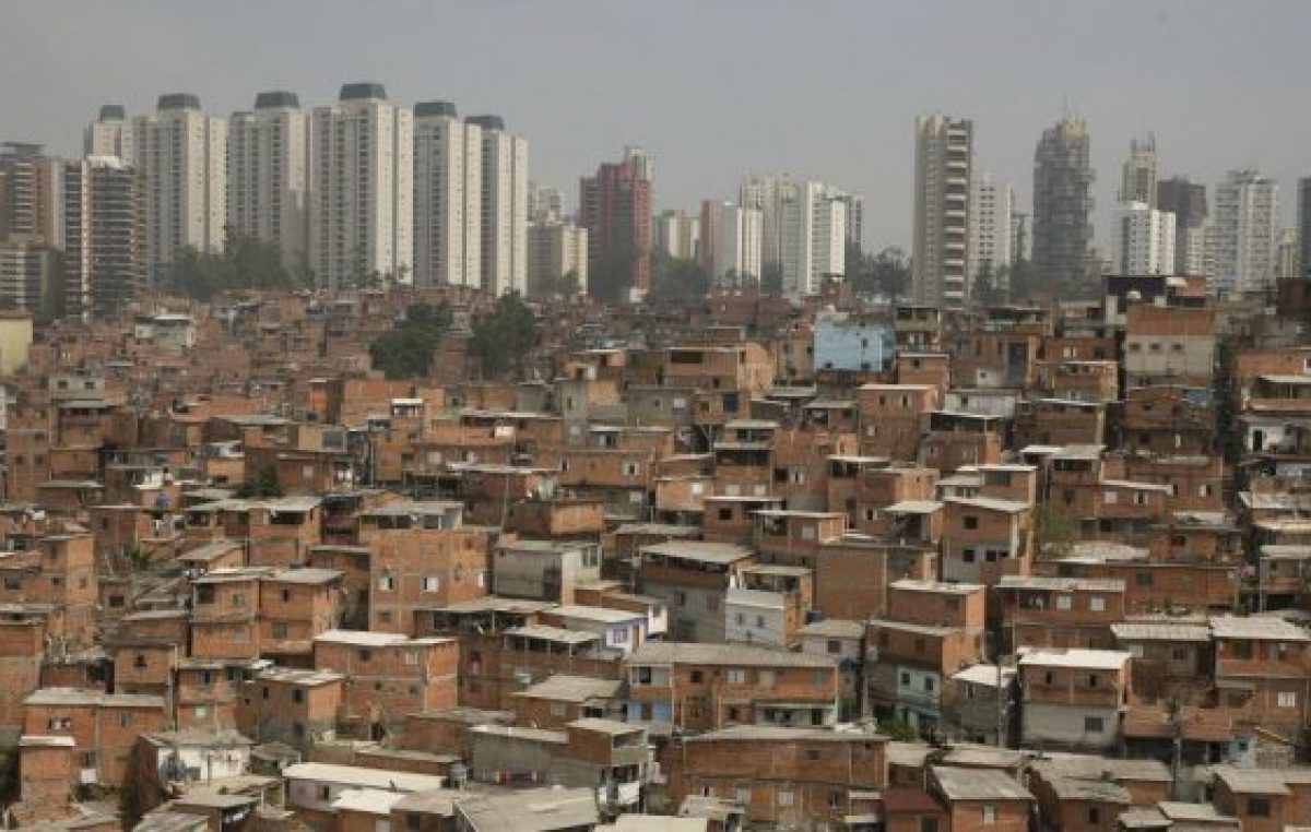La brecha entre ricos y pobres crece a niveles obscenos en el mundo