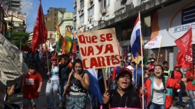 Manifestaciones en Paraguay contra la reelección de Cartes