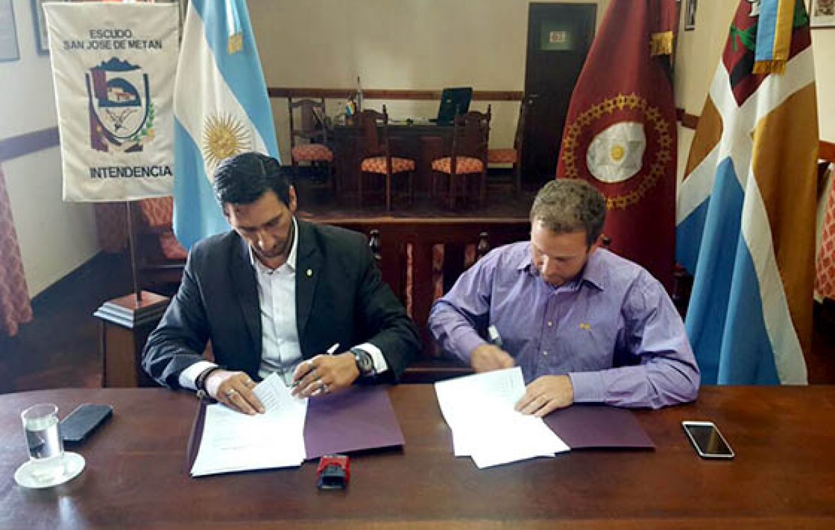 Los 60 municipios salteños firmaron convenios de acceso a la tierra y regularización dominial