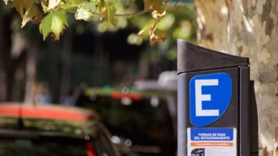 Rosario: El estacionamiento medido suma una app que avisa dónde hay lugar