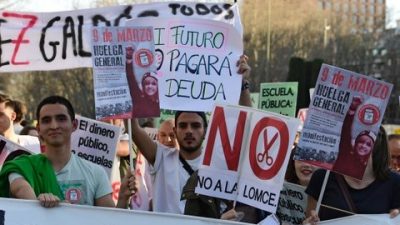 Protestas en España y críticas a Rajoy por los recortes en educación