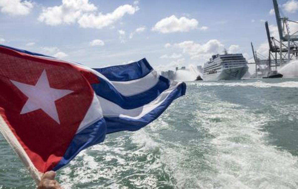 Cuba festeja el «primer millón» de turistas en dos meses