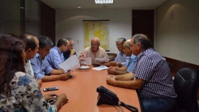 Municipales de Salta acuerdan una suba del 16%