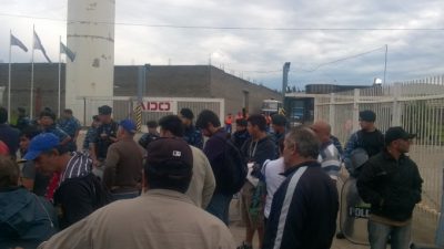 Triste final en Merlo: desalojaron una fábrica recuperada por los trabajadores