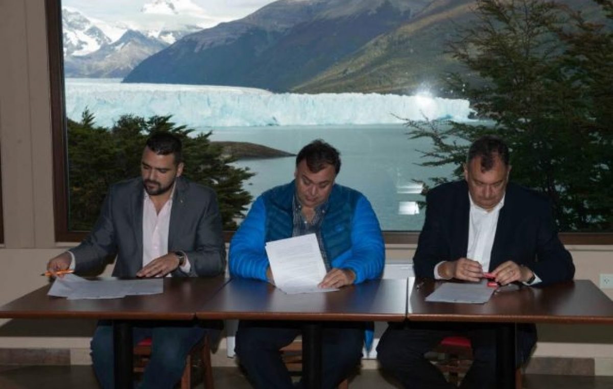 El intendente de Ushuaia firmó un convenio con otros municipios para fortalecer el turismo durante todo el año