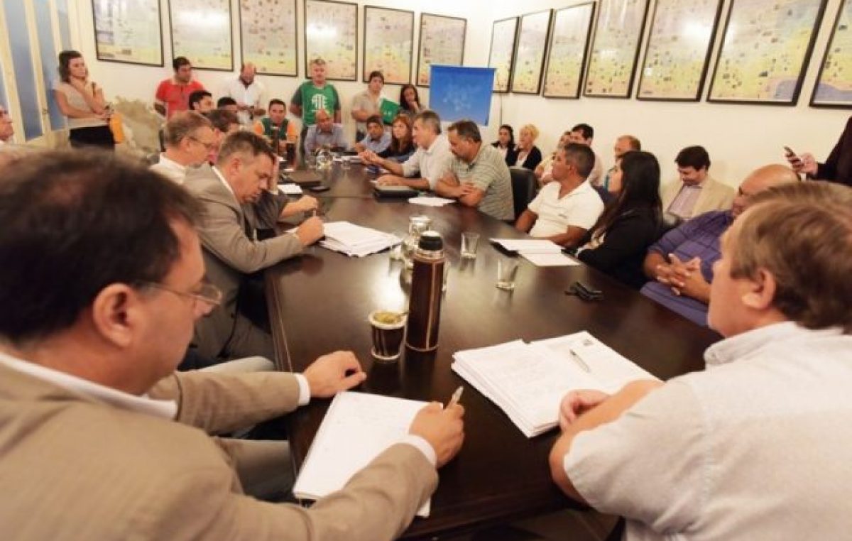 Municipales de Paraná rechazaron el 18% y esperan una oferta mejor