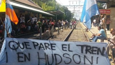 Incertidumbre por el tren Roca: Sin respuestas en Pereyra y Hudson, los vecinos se siguen manifestando