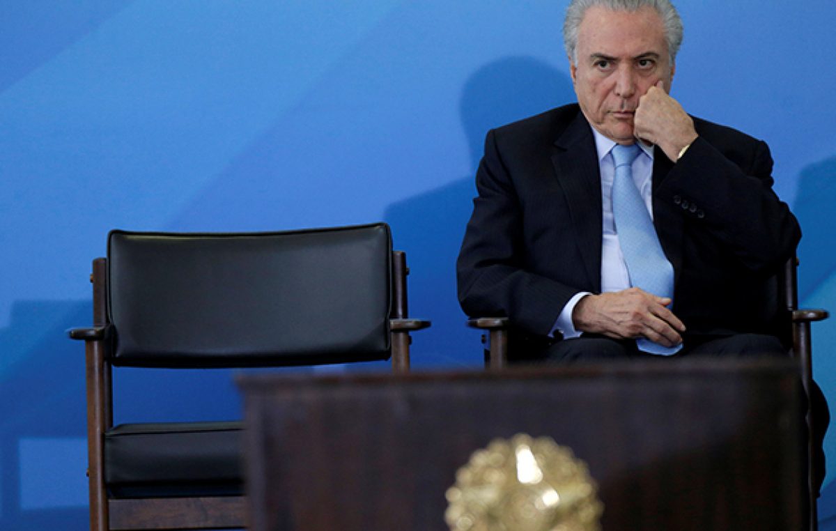 Temer gana tiempo en el juicio que puede anular su presidencia en Brasil