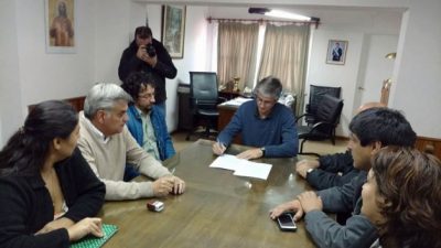 Municipio de Esquel firmó acuerdo con gremios y los trabajadores tendrán incremento del 14%