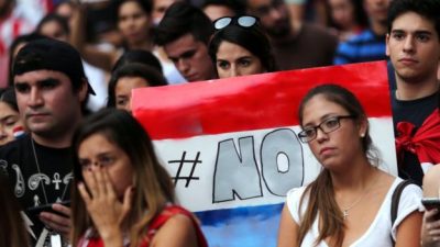 Con Paraguay en crisis, Cartes renuncia a la reelección