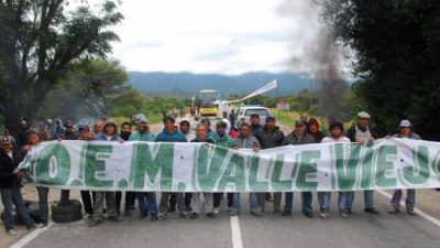Catamarca: Empleados municipales cortaron rutas en reclamo por el aumento