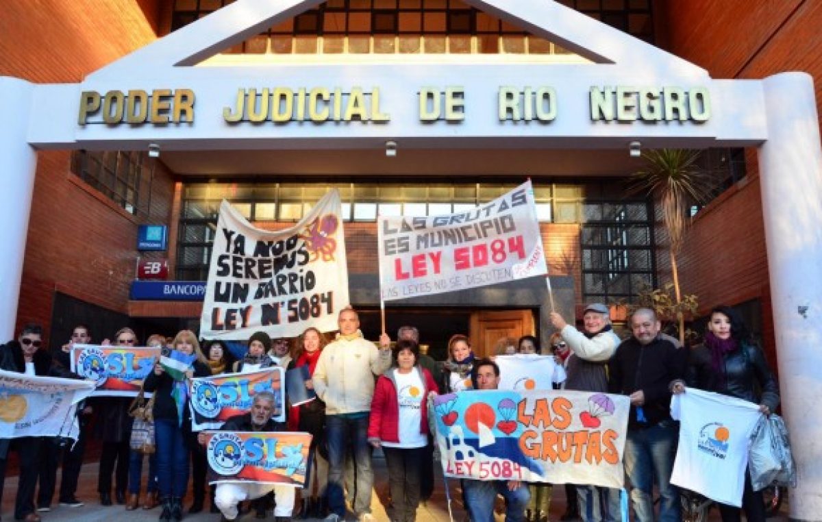 Vecinos piden al gobernador por la municipalización de Las Grutas