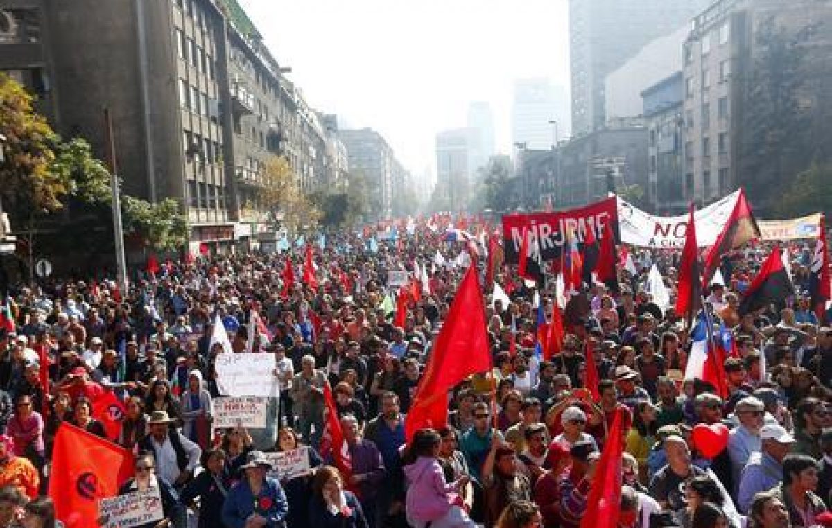 Sindicalismo chileno dividido con dos marchas