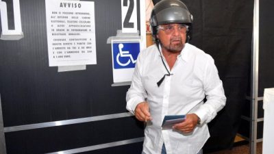 El partido de Beppe Grillo sufrió un duro revés en elecciones municipales italianas