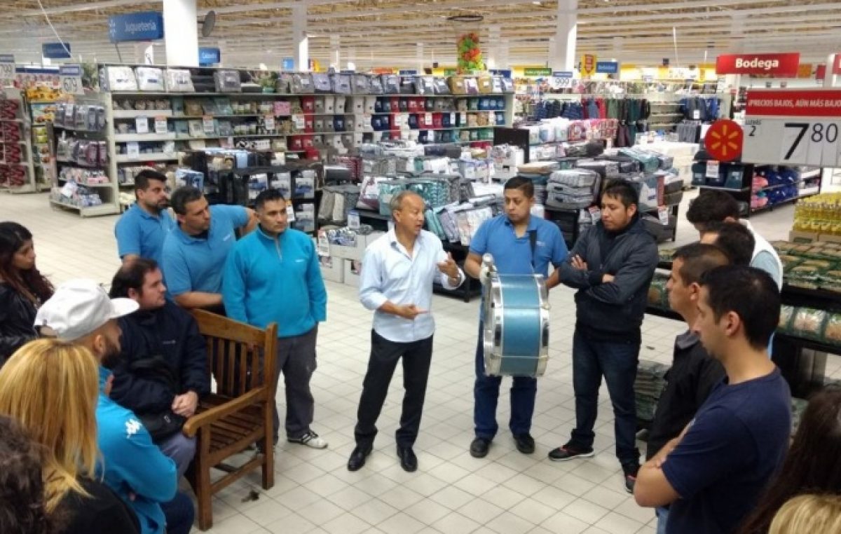 Ola de despidos: Ahora la cadena de supermercados Walmart echó a 51 trabajadores en Sarandí