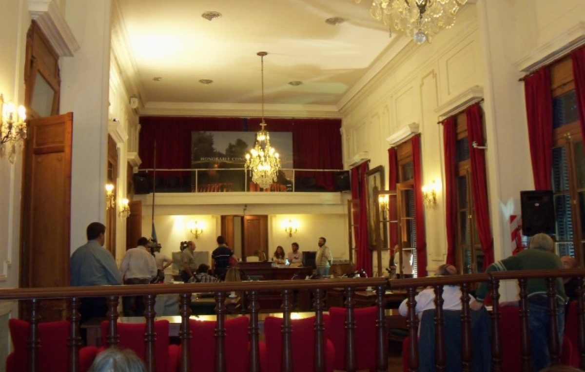 Pergamino: Una sesión caliente desnudó un posible “conflicto de intereses” de un Concejal oficialista