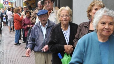 El Gobierno comenzó a apelar sentencias para demorar el cobro de los jubilados