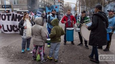Cooperativas vuelven a protestar frente al Municipio de Mar del Plata