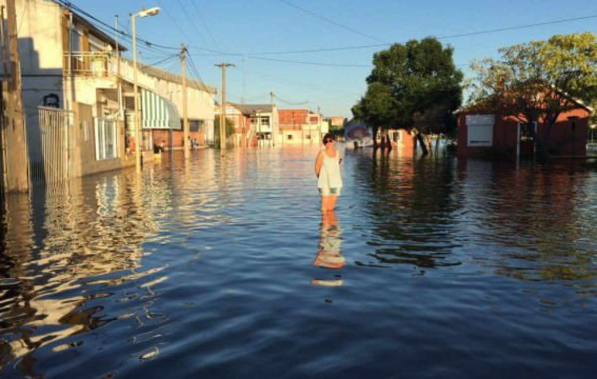 Instalaron equipamiento en cinco municipios entrerrianos para reducir el riesgo por inundaciones 