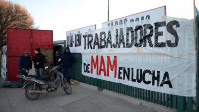 Gobierno de Neuquén le compra leña a MAM para que los empleados cobren sus sueldos