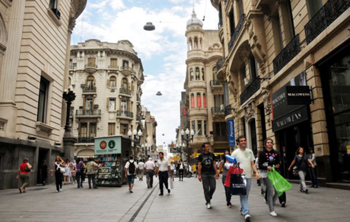 Los centros comerciales a cielo abierto de Rosario tendrán luminarias LED