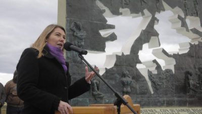 La Gobernadora de Tierra del Fuego definió como “barrabasada jurídica” al proyecto para crear la provincia de Malvinas