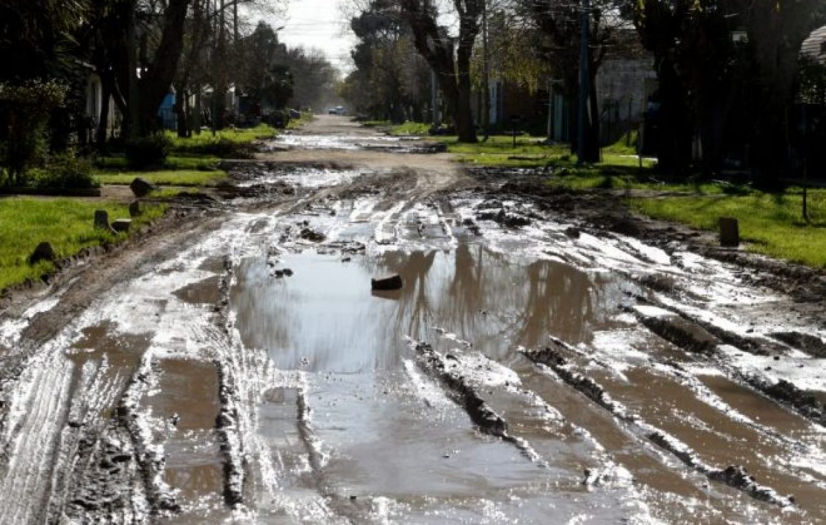 Los Pinares: cansados del estado de las calles, le exigen obras al intendente de Mar del Plata