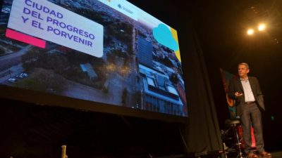 El Intendente de Neuquén quiere extender el Metrobus a Cipolletti y Centenario