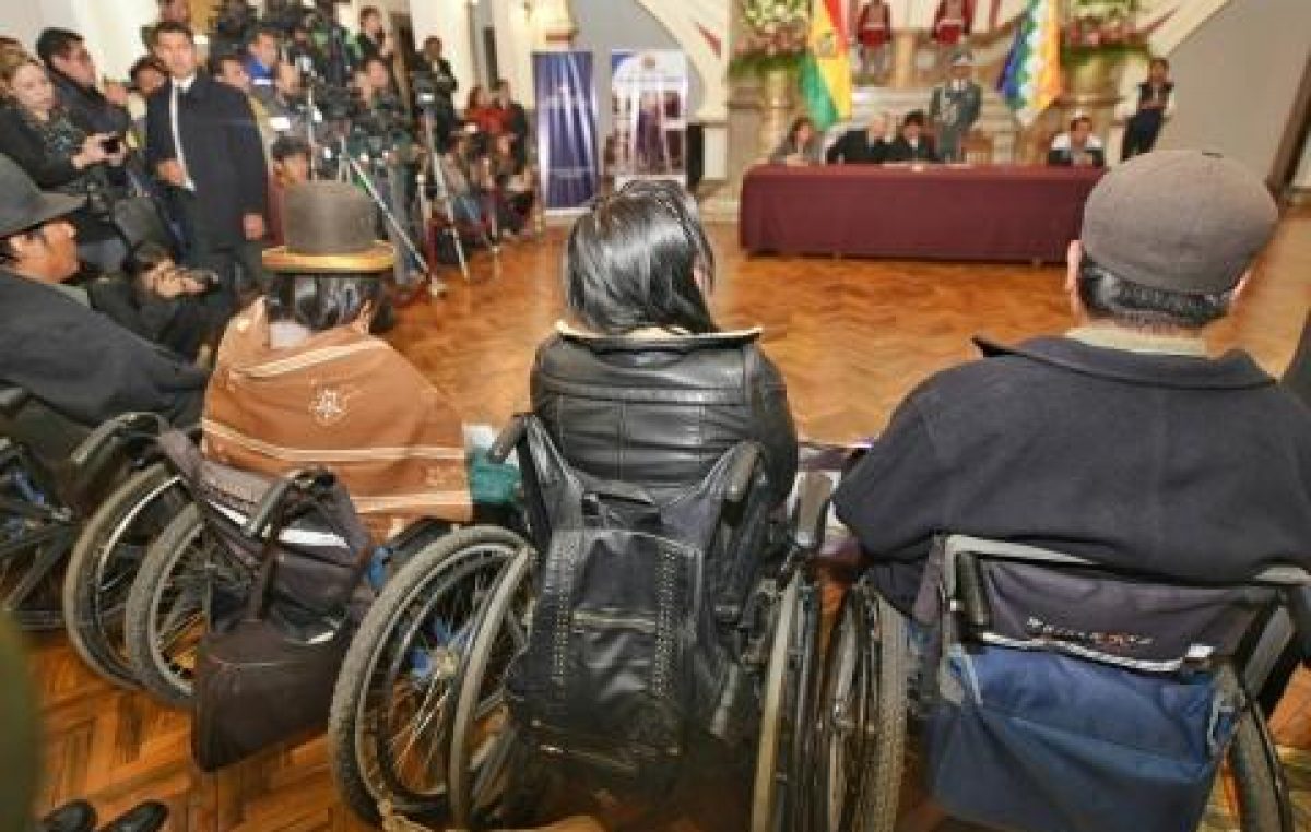 En Bolivia aprueban ley que permite inserción laboral de los discapacitados