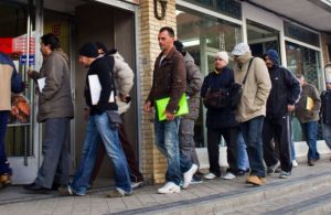 Desocupación alarmante: En Mar del Plata pidieron 150 empleados y presentaron 15 mil currículums