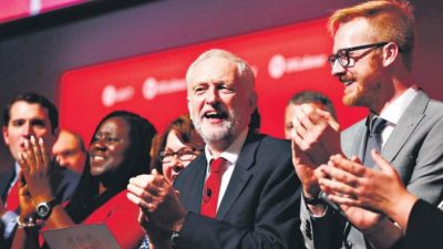 Inglaterra: Corbyn dijo que está “en la antesala del gobierno”