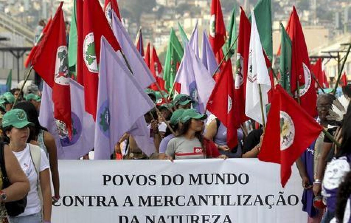 Los «Sin Tierra» brasileños ocupan un ministerio reclamando reforma agraria