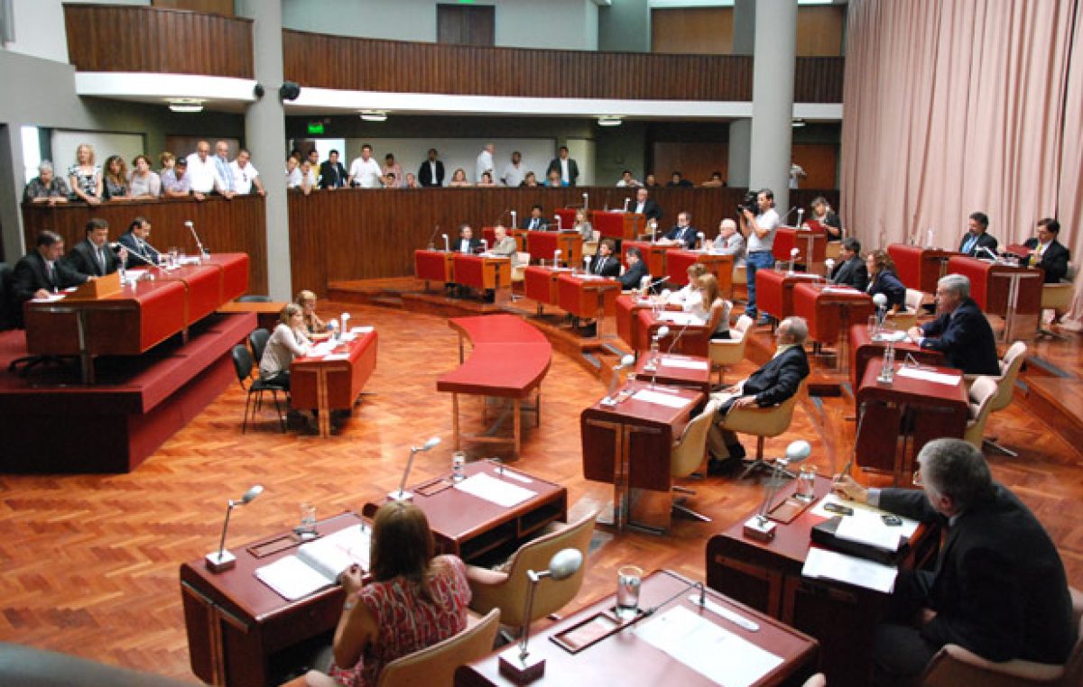 Diputados de Chubut insistirían con proyecto para que municipios utilicen el bono para gastos corrientes