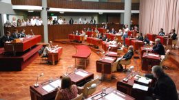 Diputados de Chubut insistirían con proyecto para que municipios utilicen el bono para gastos corrientes
