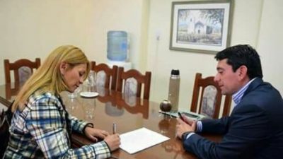 Firma de convenio entre las comunas de Fiambalá y FME