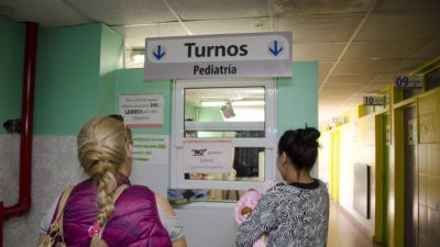 Ofrecen sueldos de $ 57.000 y alquiler pero los médicos no aparecen en Neuquén