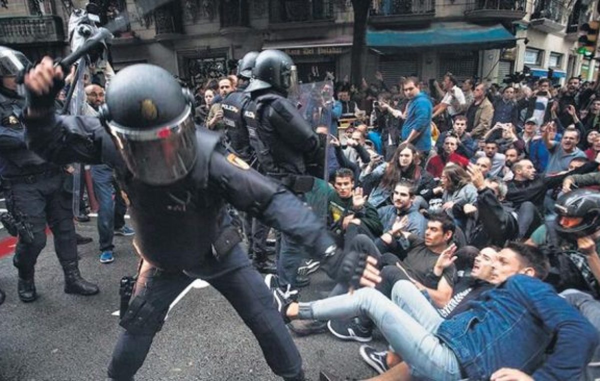 Cataluña votó pese a la represión del Estado español