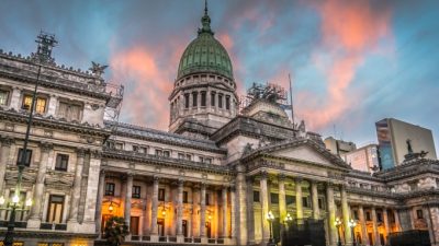 Concejos Deliberantes apuntalan a Vidal en negociación por Fondo del Conurbano