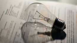 Se viene otro tarifazo eléctrico con subas de hasta un 70% en Capital y el Conurbano