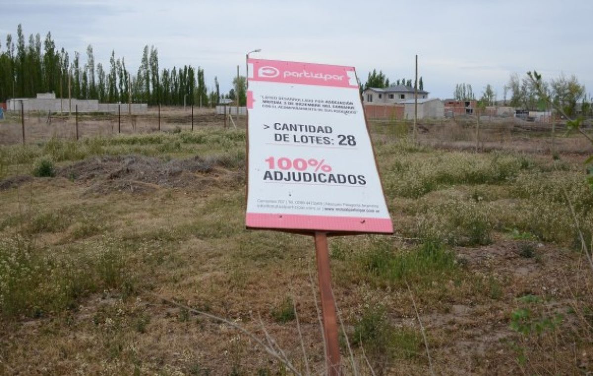 El intendente de Neuquén denunció que la municipalidad fue estafada con la venta de lotes