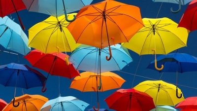 Rosario tiene su propia calle de los paraguas