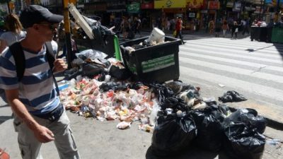 Córdoba: Toneladas de basura en la ruta de la gran licitación municipal