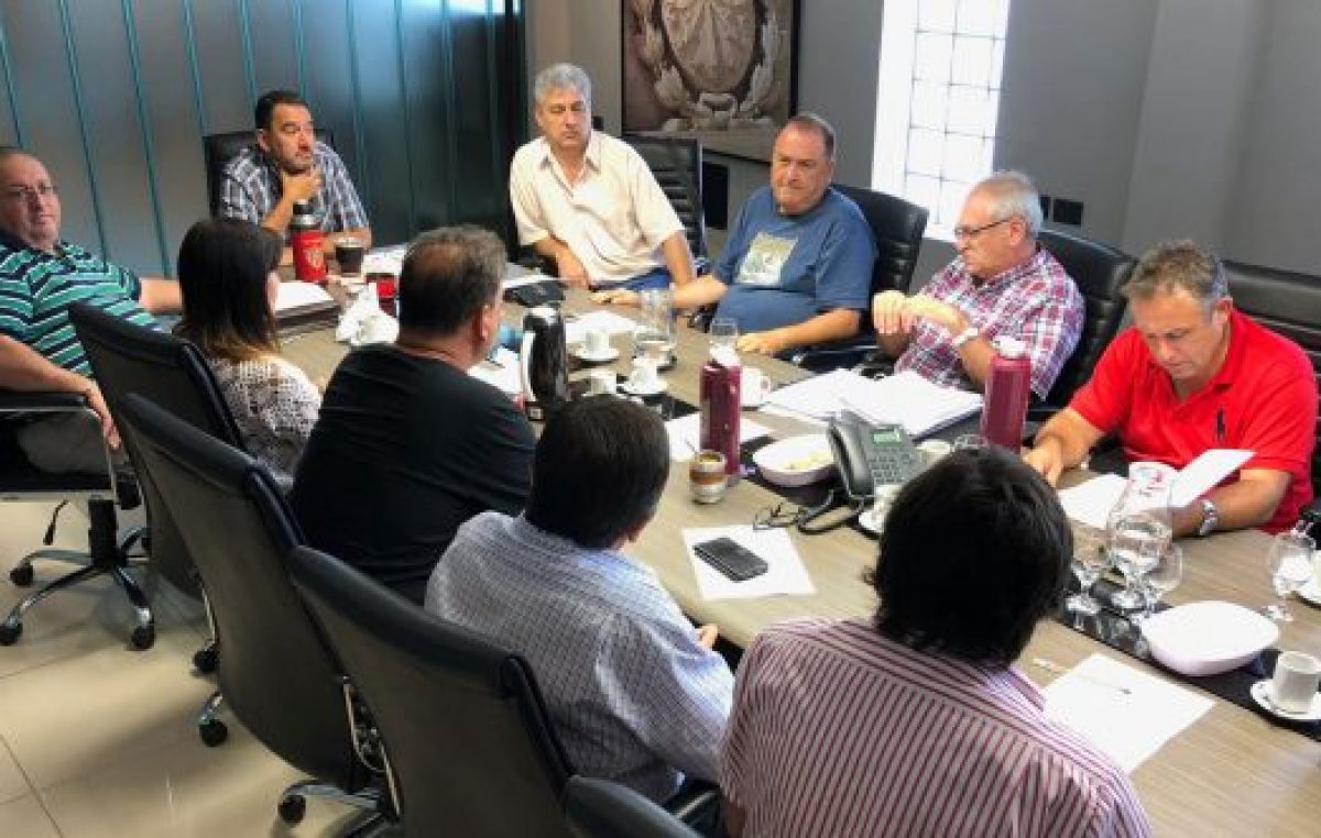 Municipales de Santa Fe insisten con la urgente convocatoria a Paritarias