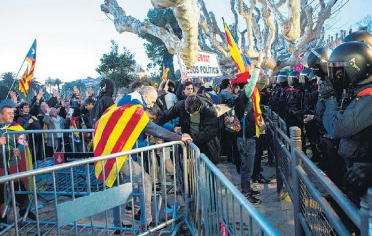 Cataluña queda en un limbo gubernamental