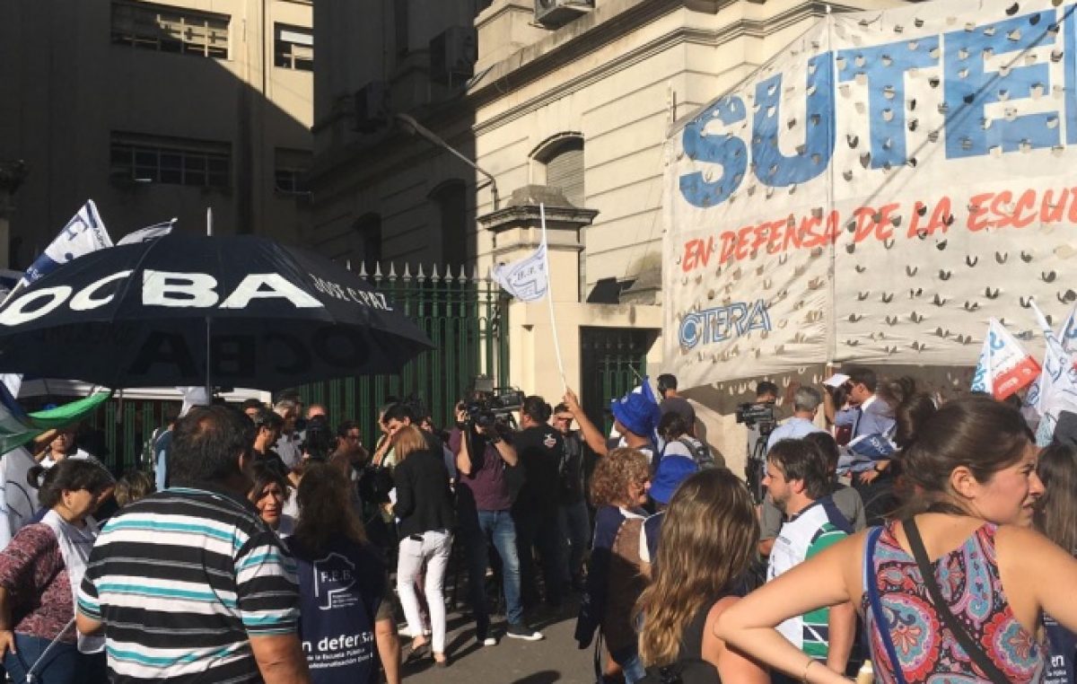 La Provincia de Buenos Aires no se movió del 15 por ciento y los docentes volvieron a rechazar la oferta